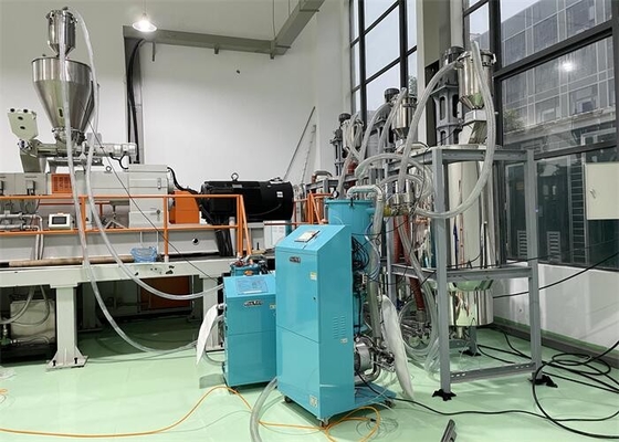 Secador del cristalizador del ANIMAL DOMÉSTICO del PLA TPU del PA 300 KG/H de la capacidad para con el alto poder del esfuerzo de torsión