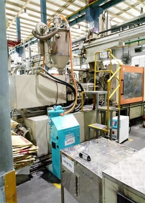 Máquina de carga automática controlada por PLC para el transporte de pellets de plástico