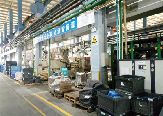 Máquina de carga automática controlada por PLC para el transporte de pellets de plástico
