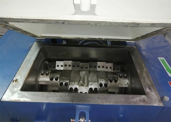 Gray Central Granulating Granulator Plastic que recicla velocidad de la máquina de la trituradora