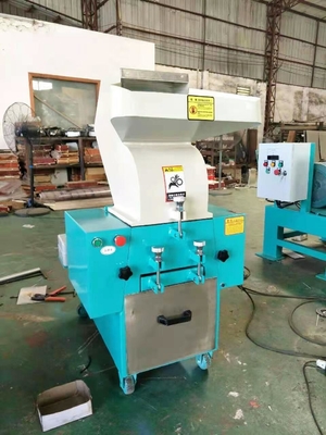 SKD-11 granulador plástico de alta velocidad de la trituradora del granulador 3.75KW para el corte del defecto