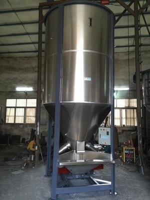 Tipo vertical del volumen de plástico de la resina del mezclador de la máquina grande de la licuadora para mezclar el material plástico