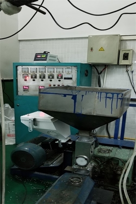 220V / unidad de dosificación volumétrica plástica de Masterbatch de la mezcladora 380V