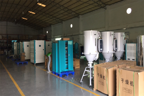 Eficiencia óptima de secado secador de plástico con potencia de calefacción variada